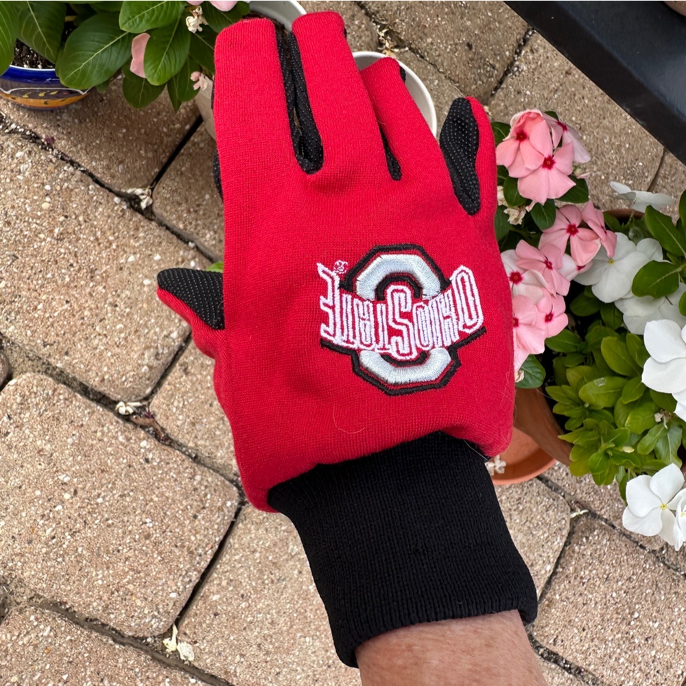 Forever Collectibles Ohio State Buckeyes Gardening Gloves rubber grip